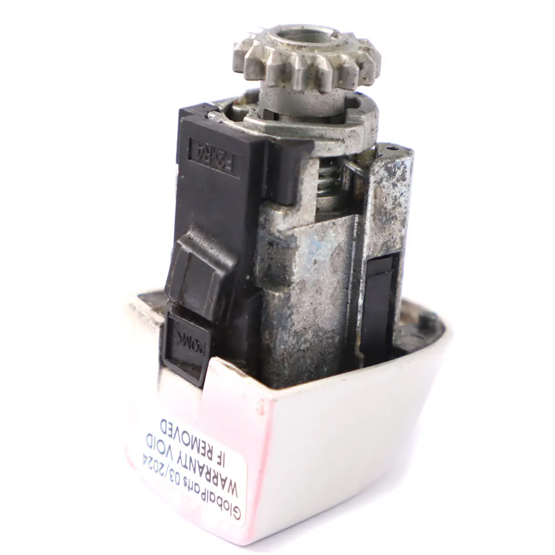 Door Handle Cover BMW E90 F20 Lock Cylinder Front Right O/S Alpine White 300 to with Part number 7162438 Door Handle Cover BMW E90 F20 Lock Cylinder Front Right O/S Alpine White 300 - SKU rhd-7162438-AW - Part number 7162438