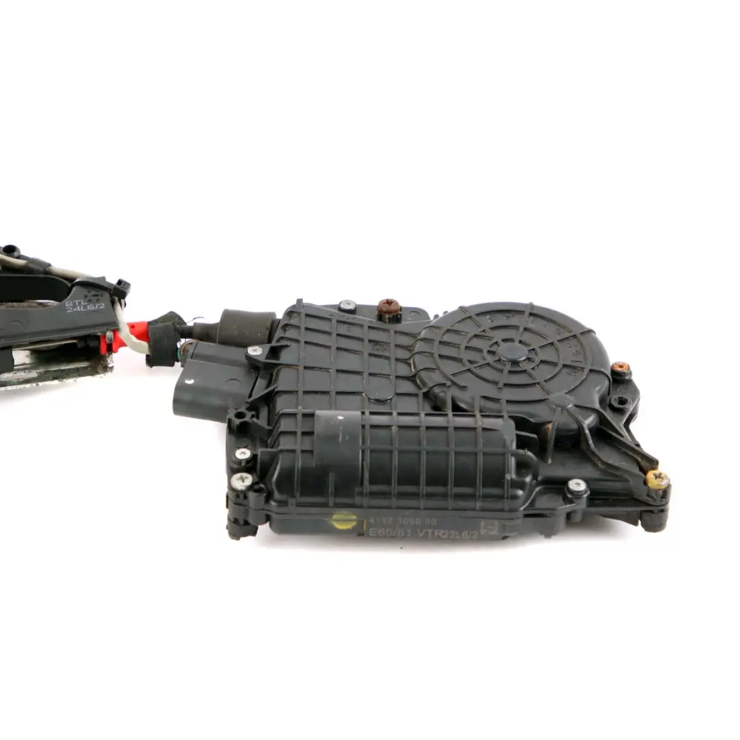 Front Left N/S Door Actuator Catch Soft Close to BMW 5 Series E60 E61 LCI with Part number 7163433 BMW 5 Series E60 E61 LCI Front Left N/S Door Actuator Catch Soft Close - SKU rhd-7163433 - Part number 7163433