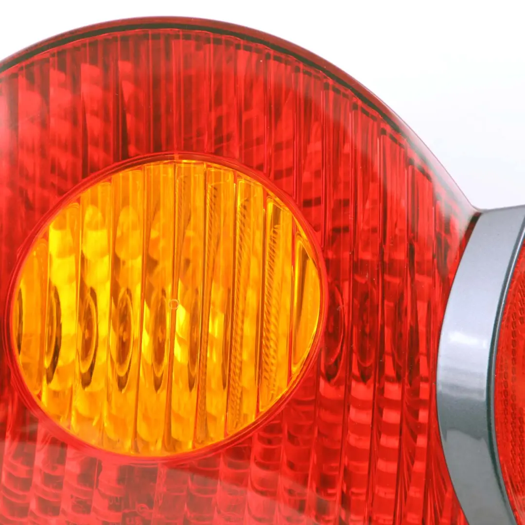 Tail Light Lamp Right Rear O/S Toledoblau to BMW Z4 Series E85 Rear with Part number 7165724 BMW Z4 Series E85 Rear Tail Light Lamp Right Rear O/S Toledoblau - SKU rhd-7165724-4 - Part number 7165724