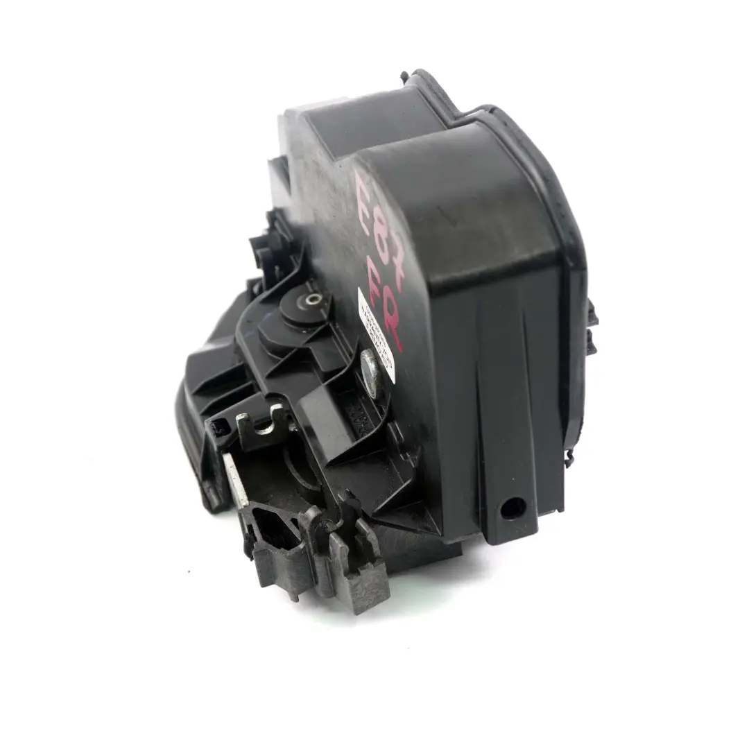 Zamek Drzwi Prawy Przód do BMW E60 E87 E90 o numerze 7167066 BMW E60 E87 E90 Zamek Drzwi Prawy Przód - SKU rhd-7167066 - Numer Części 7167066