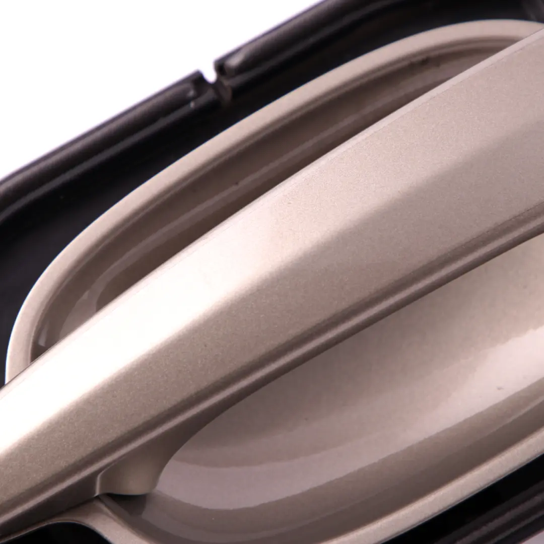 Grab Door Handle Front Right O/S Platinbronze Platinum Bronze A53 to BMW E60 E61 with Part number 7169174 BMW E60 E61 Grab Door Handle Front Right O/S Platinbronze Platinum Bronze A53 - SKU rhd-7169174-PB - Part number 7169174