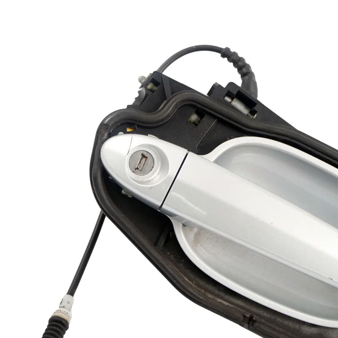 Grab Door Handle Front Right O/S Titansilber Silver 354 to BMW 5 Series E60 E61 with Part number 7169174 BMW 5 Series E60 E61 Grab Door Handle Front Right O/S Titansilber Silver 354 - SKU rhd-7169174-TS - Part number 7169174