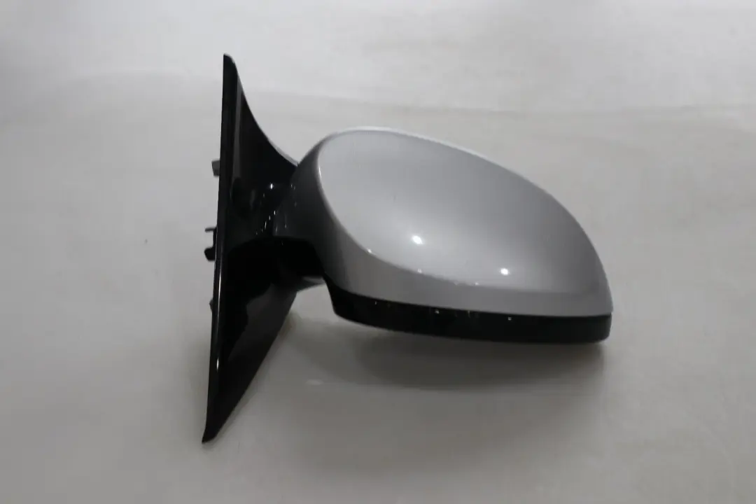 M-Sport Right Heated Wing Mirror O/S Titansilber Silver to BMW 3 Series E92 E93 with Part number 7176186 BMW 3 Series E92 E93 M-Sport Right Heated Wing Mirror O/S Titansilber Silver - SKU rhd-7176186-TS - Part number 7176186