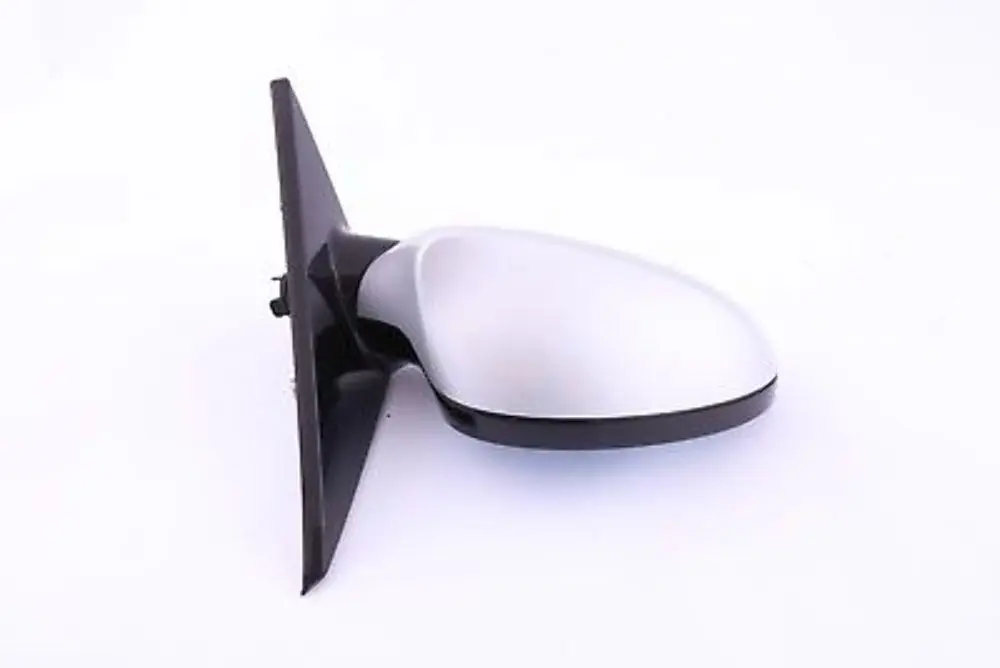 Heated Right Wing Mirror O/S Titansilber Silver to BMW 1 Series E81 E82 E88 M Sport with Part number 7185308 BMW 1 Series E81 E82 E88 M Sport Heated Right Wing Mirror O/S Titansilber Silver - SKU rhd-7185308-TS - Part number 7185308