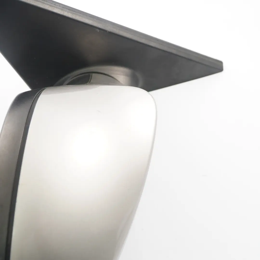 Wing Mirror BMW E81 E82 E88 Outside Right O/S Cashmere Silver - A72 3 Pins to with Part number 7185356 Wing Mirror BMW E81 E82 E88 Outside Right O/S Cashmere Silver - A72 3 Pins - SKU rhd-7185356-KAS1 - Part number 7185356