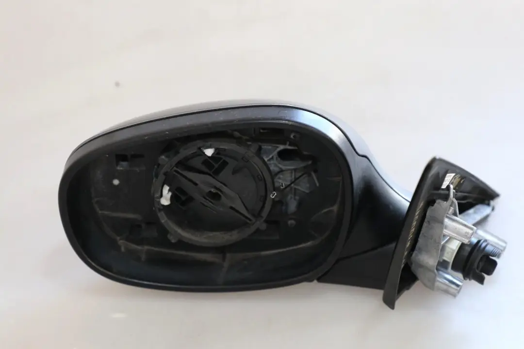 Heated Left Wing Mirror N/S Spacegrau Space Grey A52 to BMW 3 Series E90 E91 LCI with Part number 7268263 BMW 3 Series E90 E91 LCI Heated Left Wing Mirror N/S Spacegrau Space Grey A52 - SKU rhd-7189947-SCG - Part number 7268263