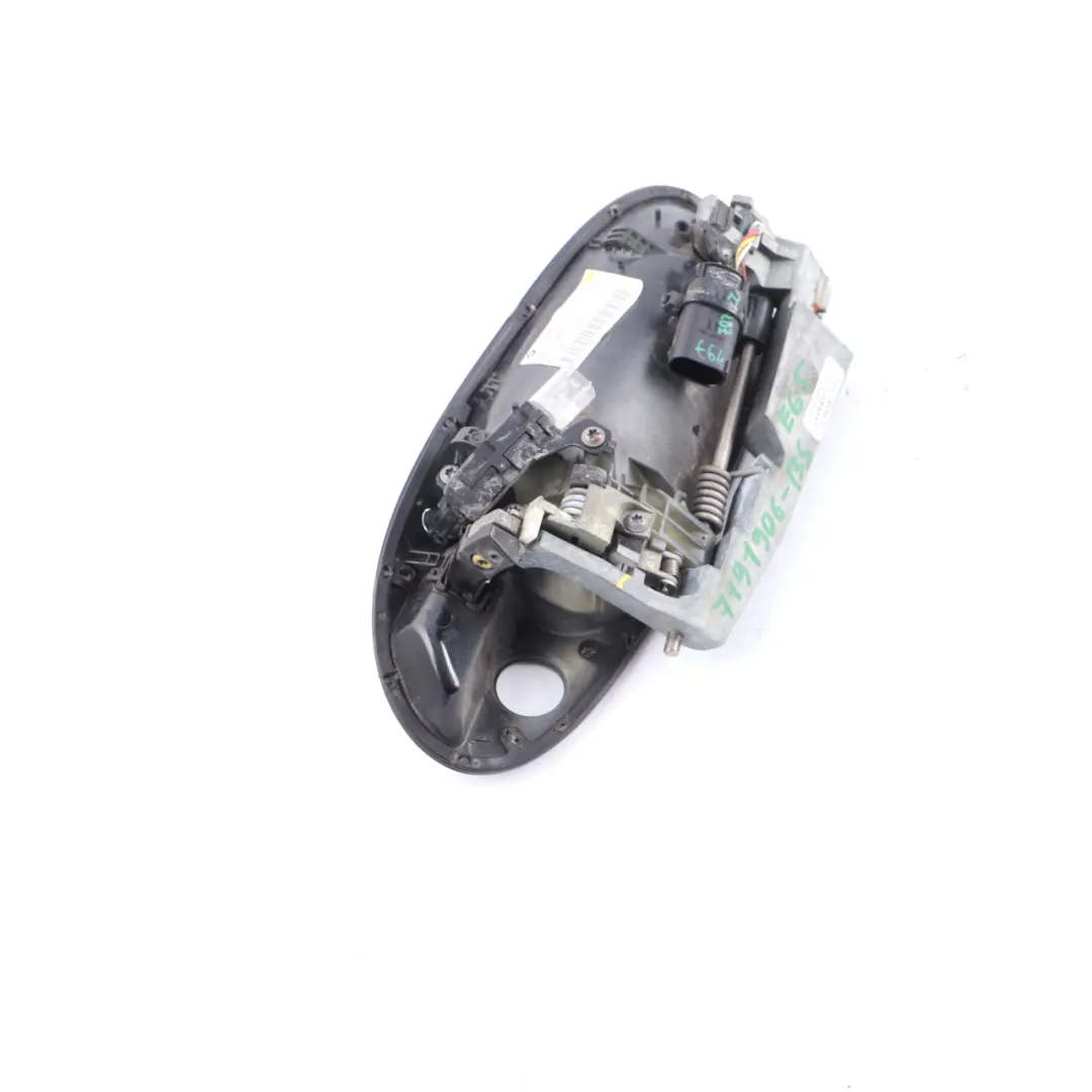 Door Handle Opener BMW E65 E66 Outer Front Right O/S Black Sapphire Metallic 475 to with Part number 7191906 Door Handle Opener BMW E65 E66 Outer Front Right O/S Black Sapphire Metallic 475 - SKU rhd-7191906-BS - Part number 7191906