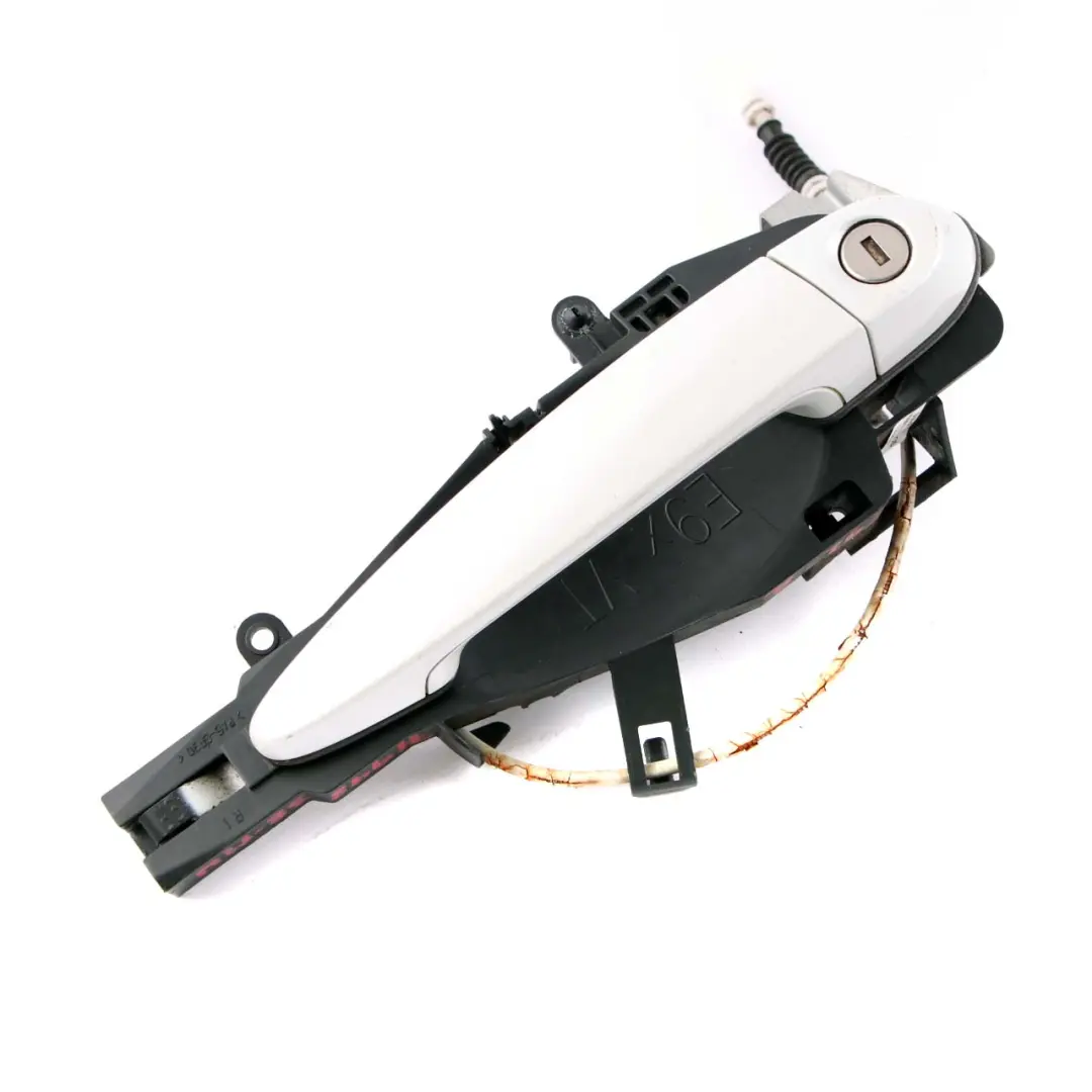 Front Grab Outside Door Handle Right O/S Mineralweiss White A96 to BMW 3 E90 E92 with Part number 7199838 BMW 3 E90 E92 Front Grab Outside Door Handle Right O/S Mineralweiss White A96 - SKU rhd-7199838-MW - Part number 7199838