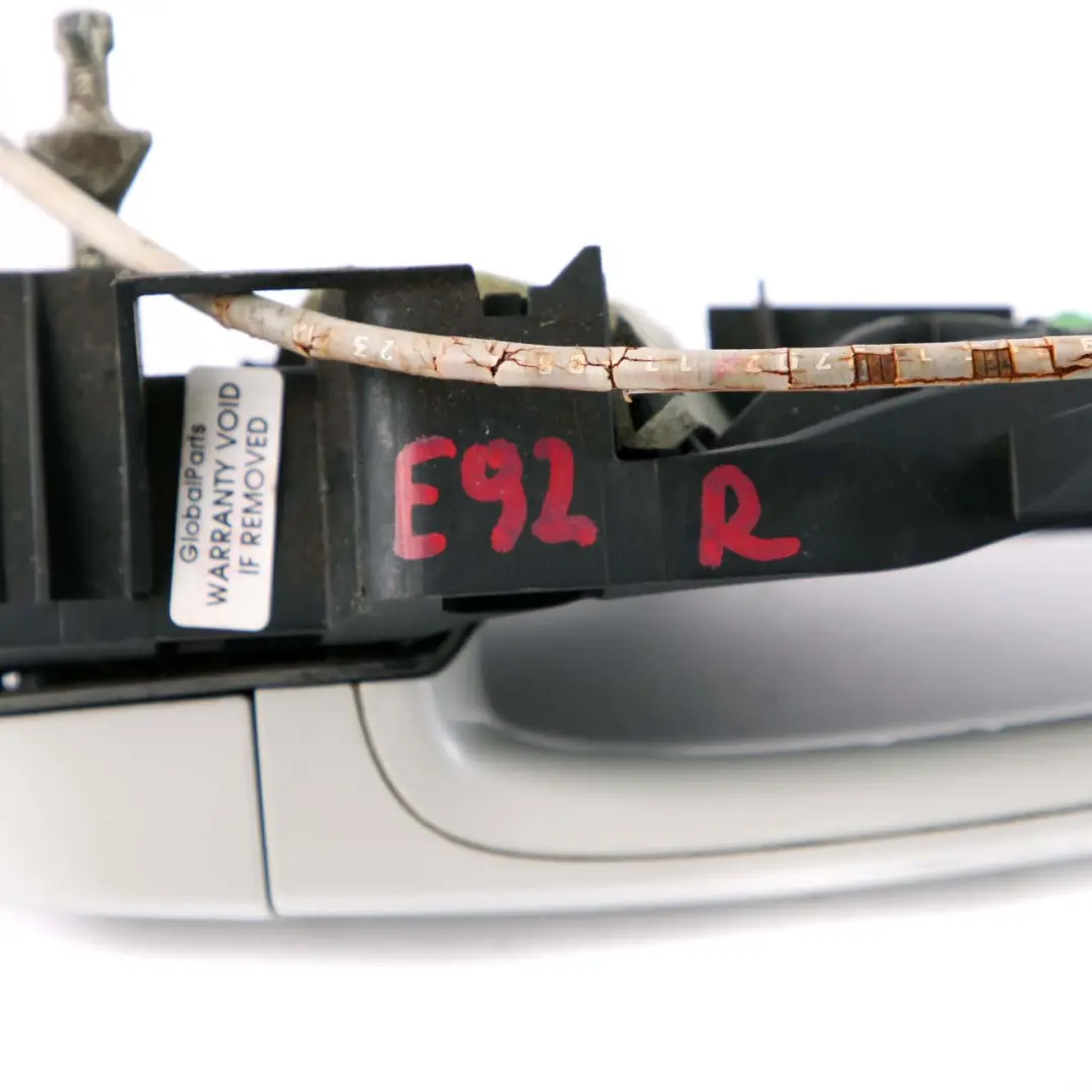 Front Grab Outside Door Handle Right O/S Mineralweiss White A96 to BMW 3 E90 E92 with Part number 7199838 BMW 3 E90 E92 Front Grab Outside Door Handle Right O/S Mineralweiss White A96 - SKU rhd-7199838-MW - Part number 7199838