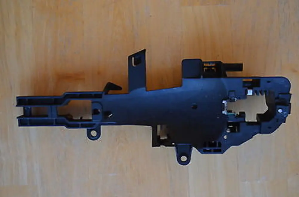 Carrier Outside Door Handle Left Part 7200935 to BMW 1 SERIES E81 E82 E87 E88 with Part number 51217200935 BMW 1 SERIES E81 E82 E87 E88 Carrier Outside Door Handle Left Part 7200935 - SKU rhd-7200935 - Part number 51217200935