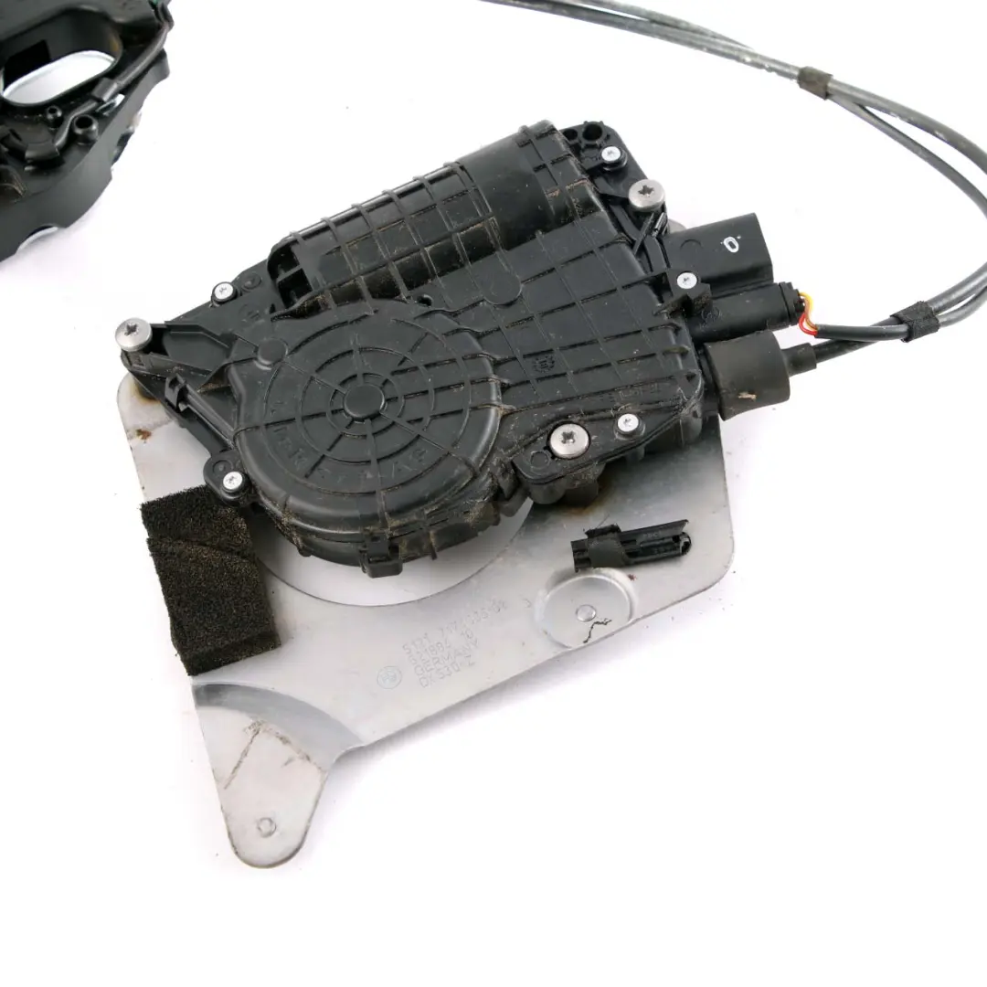 BMW 6 E63 E64 Soft Close Automatic System Lock Latch Right Front O/S - SKU rhd-7202160 - Part number 7202160