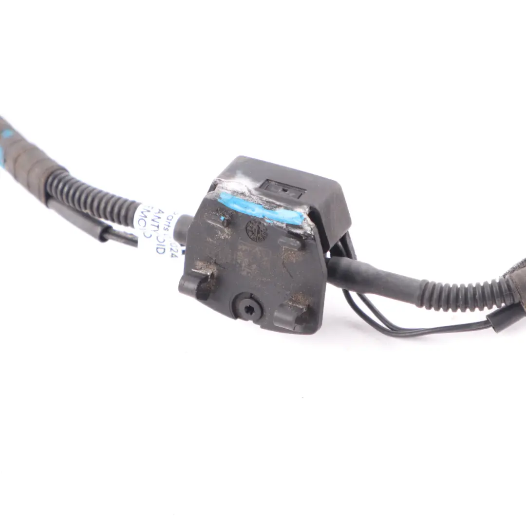 BMW F10 F11 LCI Nozzle Jet Chain Windscreen Washer System - SKU rhd-7205118-2 - Part number 7205118