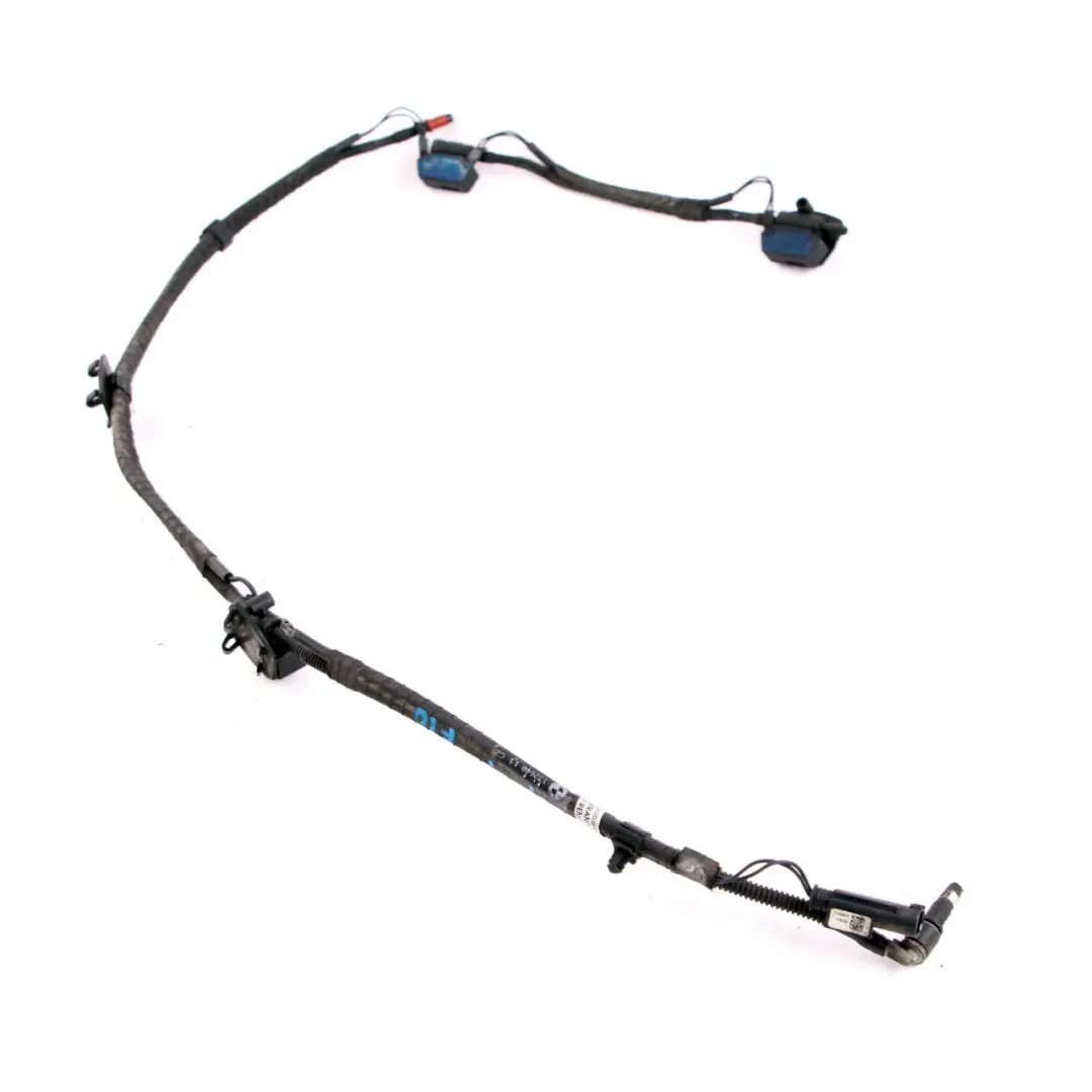 Nozzle Chain Windscreen Washer System to BMW 5 Series F10 F11 LCI with Part number 7205118 BMW 5 Series F10 F11 LCI Nozzle Chain Windscreen Washer System - SKU rhd-7205118 - Part number 7205118