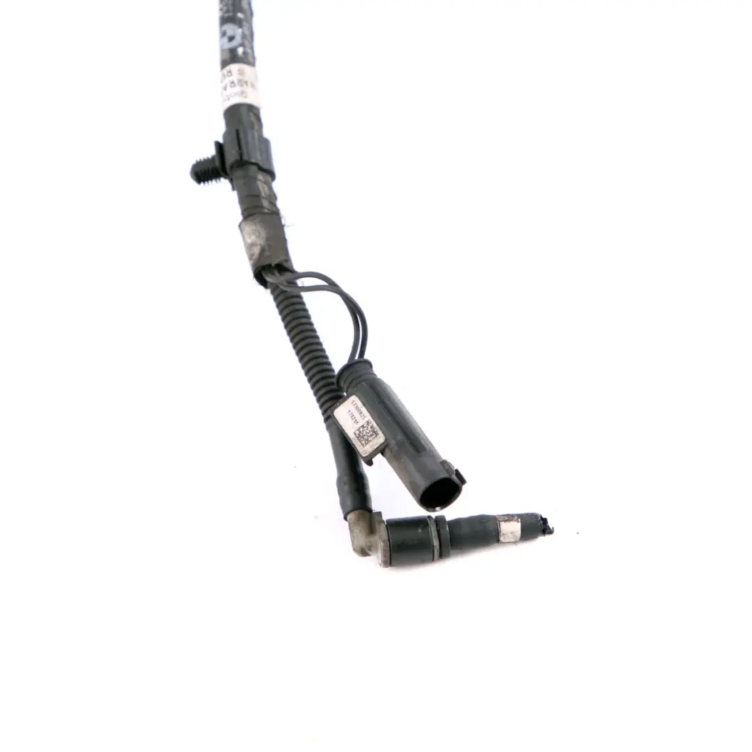 Nozzle Chain Windscreen Washer System to BMW 5 Series F10 F11 LCI with Part number 7205118 BMW 5 Series F10 F11 LCI Nozzle Chain Windscreen Washer System - SKU rhd-7205118 - Part number 7205118