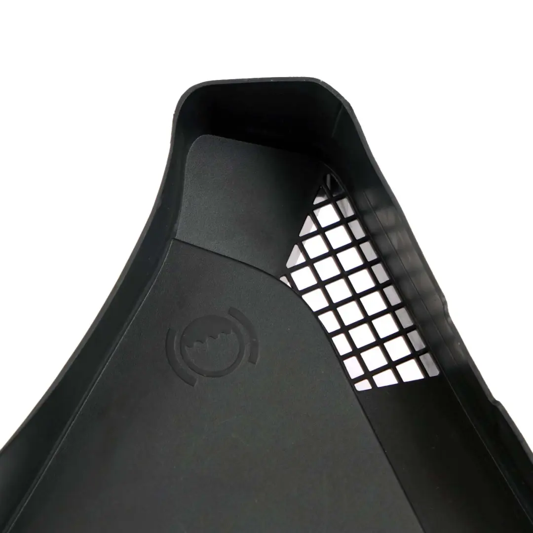 Windscreen Scuttle BMW F07 Gran Turismo Underbonnet Cover Trim Right O/S to with Part number 7220182 Windscreen Scuttle BMW F07 Gran Turismo Underbonnet Cover Trim Right O/S - SKU rhd-7220182 - Part number 7220182