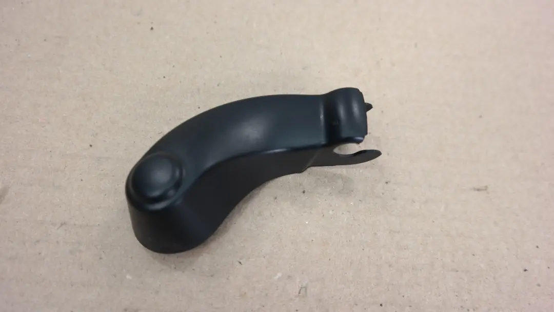 Windscreen Wiper Arm Cover 7224450 to Mini Cooper One R50 R52 R53 R55 R56 LCi with Part number 61617248410 Mini Cooper One R50 R52 R53 R55 R56 LCi Windscreen Wiper Arm Cover 7224450 - SKU rhd-7224450 - Part number 61617248410