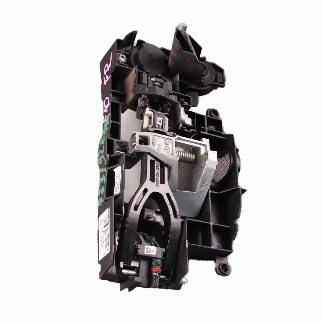 Door Handle BMW F01 F10 F11 Grab Outside Front Right O/S Alpine White - 300 to with Part number 7231928 Door Handle BMW F01 F10 F11 Grab Outside Front Right O/S Alpine White - 300 - SKU rhd-7231928-AW - Part number 7231928