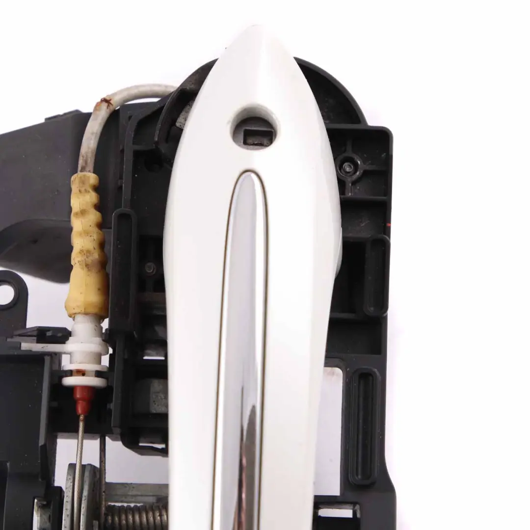 Door Handle Outside Front Right O/S Mineralweiss Mineral White A96 to BMW F10 F01 with Part number 7231930 BMW F10 F01 Door Handle Outside Front Right O/S Mineralweiss Mineral White A96 - SKU rhd-7231930-MW - Part number 7231930