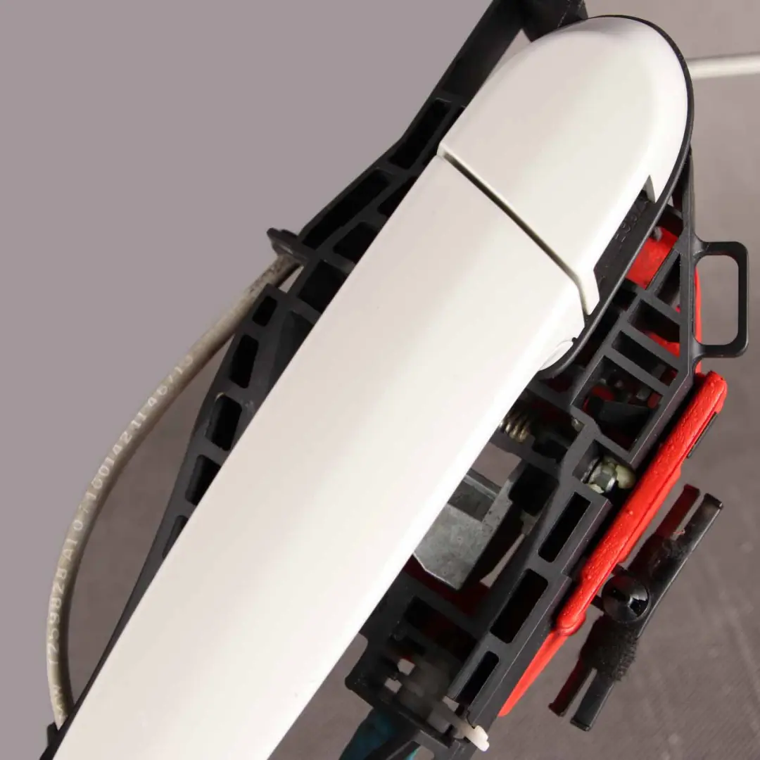 Door Grab Handle BMW F30 F31 Front Left N/S Alpinweiss III Alpine White 300 to with Part number 7242567 Door Grab Handle BMW F30 F31 Front Left N/S Alpinweiss III Alpine White 300 - SKU rhd-7242567-AW3 - Part number 7242567