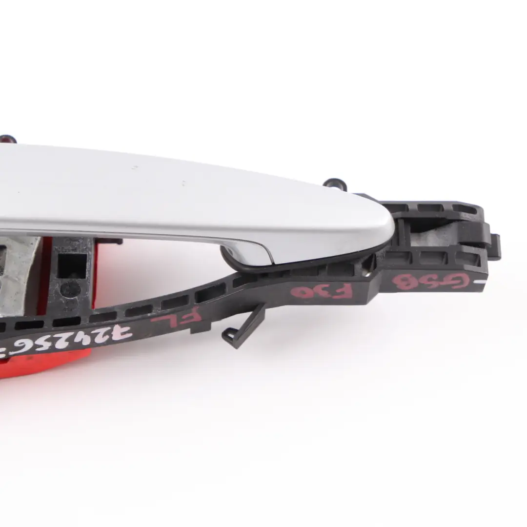 Grab Handle Front Left N/S Door Glacier Silver A83 to BMW 3 Series F30 F31 with Part number 7242567 BMW 3 Series F30 F31 Grab Handle Front Left N/S Door Glacier Silver A83 - SKU rhd-7242567-GSB - Part number 7242567