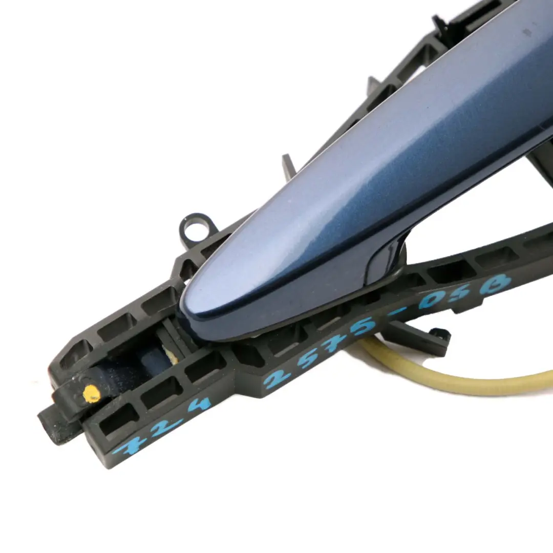 Front Right Grab Handle O/S Tiefseeblau Metallic Deep Sea Blue A76 to BMW 1 F20 with Part number 7242575 BMW 1 F20 Front Right Grab Handle O/S Tiefseeblau Metallic Deep Sea Blue A76 - SKU rhd-7242575-DSB1 - Part number 7242575