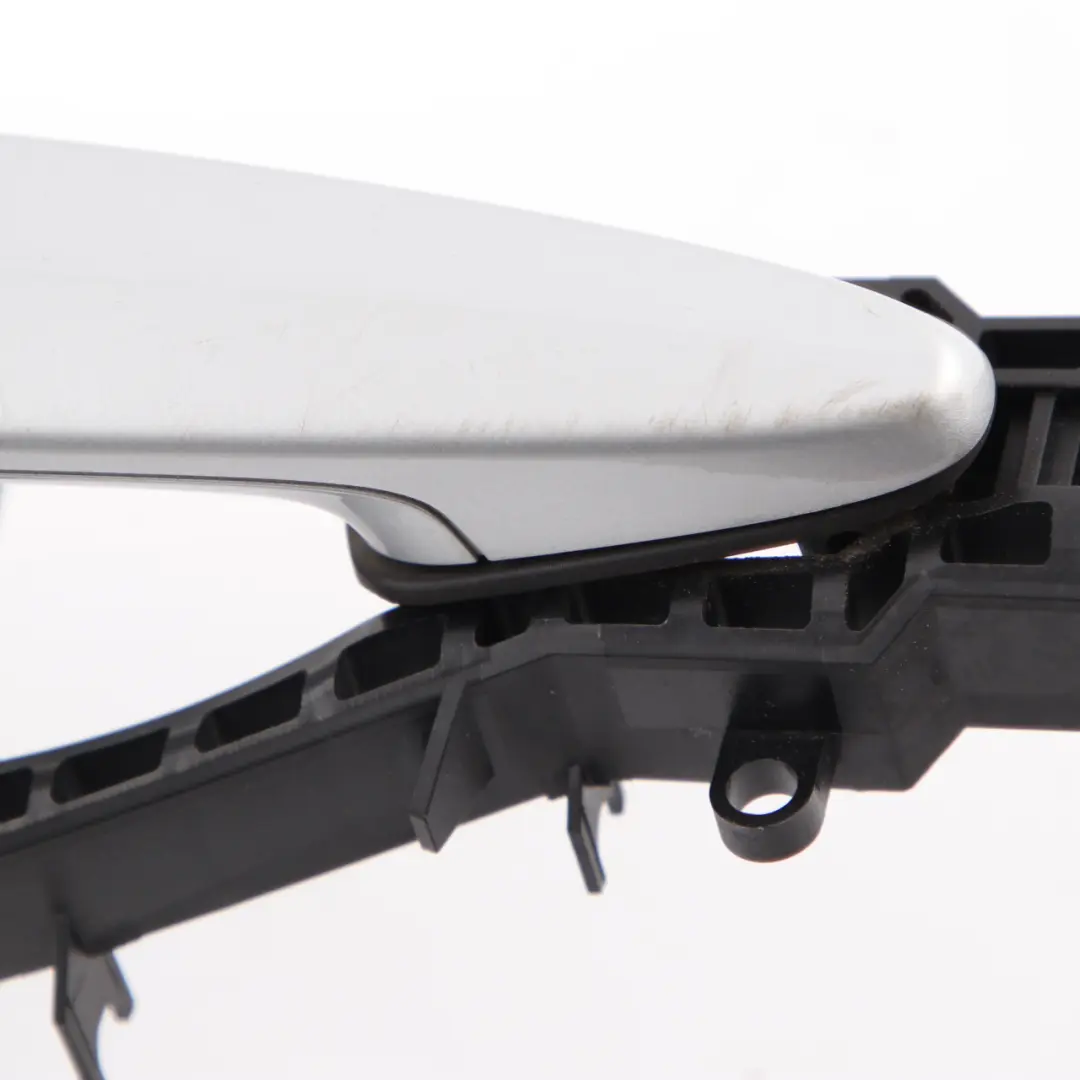 Door Handle BMW F20 Grab Front Right O/S Glacier Silver Metallic - A83 to with Part number 7242575 Door Handle BMW F20 Grab Front Right O/S Glacier Silver Metallic - A83 - SKU rhd-7242575-GSB - Part number 7242575