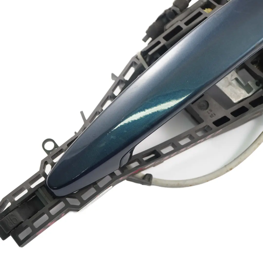 Complete Front Right Grab Handle O/S Midnight Blue Metallic B38 to BMW 1 F20 with Part number 7242575 BMW 1 F20 Complete Front Right Grab Handle O/S Midnight Blue Metallic B38 - SKU rhd-7242575-MBM - Part number 7242575