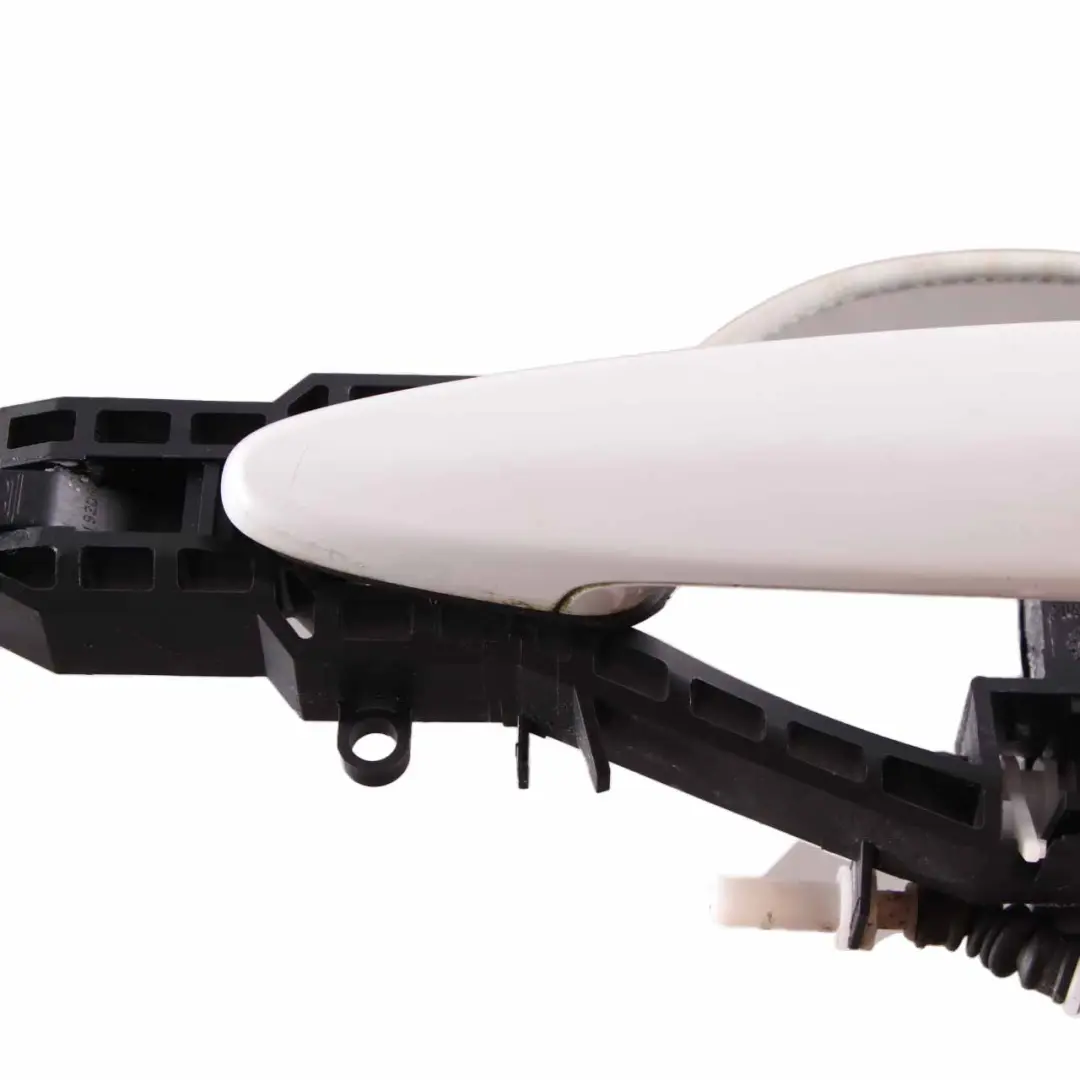 Grab Handle Door Front Left N/S Outside Mineralweiss Mineral White A96 to BMW F20 with Part number 7242575 BMW F20 Grab Handle Door Front Left N/S Outside Mineralweiss Mineral White A96 - SKU rhd-7242575-MW1 - Part number 7242575