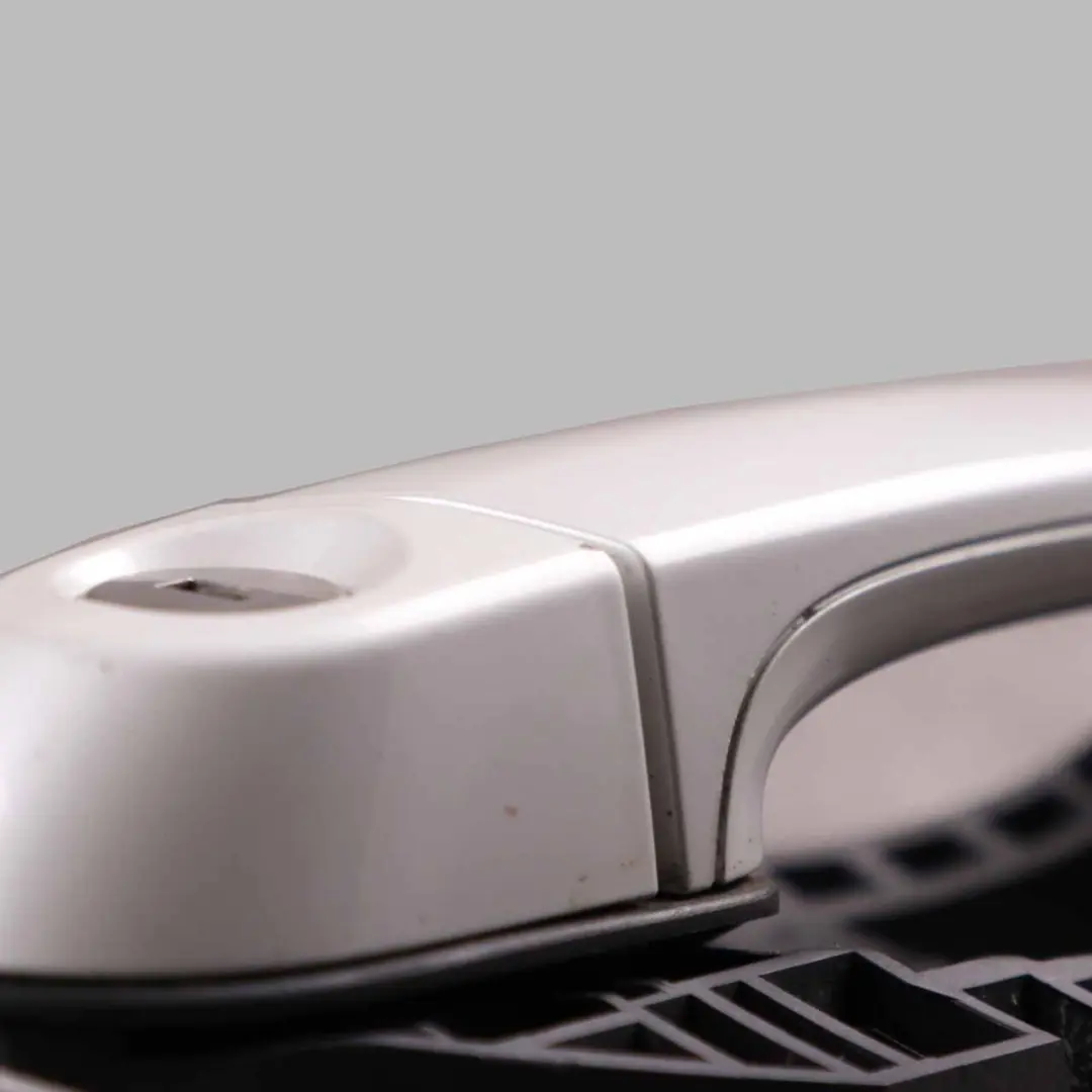 BMW F20 Grab Handle Front Door Right O/S Outside Mineralweiss Mineral White A96 - SKU rhd-7242575-MW2 - Part number 7242575