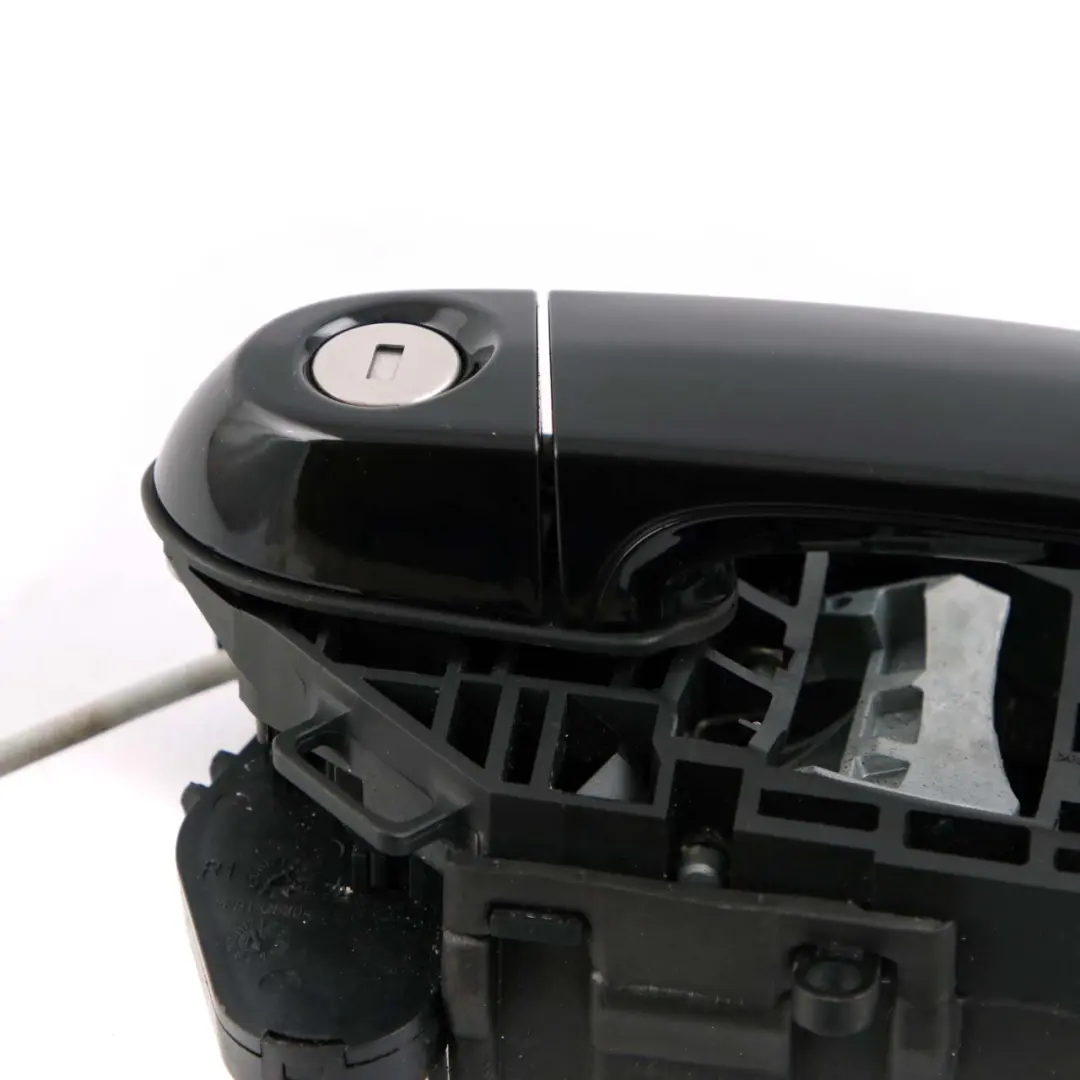 Complete Front Right Grab Handle O/S Schwarz 2 Black 668 to BMW 1 Series F20 2 with Part number 7242575 BMW 1 Series F20 2 Complete Front Right Grab Handle O/S Schwarz 2 Black 668 - SKU rhd-7242575-SCH2 - Part number 7242575