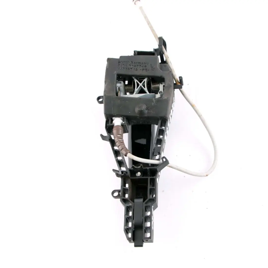 Complete Front Left Grab Handle N/S Schwarz 2 Black 668 to BMW 1 Series F20 LCI 3 with Part number 7242575 BMW 1 Series F20 LCI 3 Complete Front Left Grab Handle N/S Schwarz 2 Black 668 - SKU rhd-7242575-SCH3 - Part number 7242575