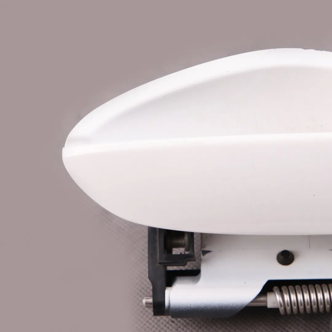  Door Opener Handle BMW Z4 E89 Outer Right Grab O/S Alpinweiss Alpine White 300 - SKU rhd-7250112-AW - Part number 7250112