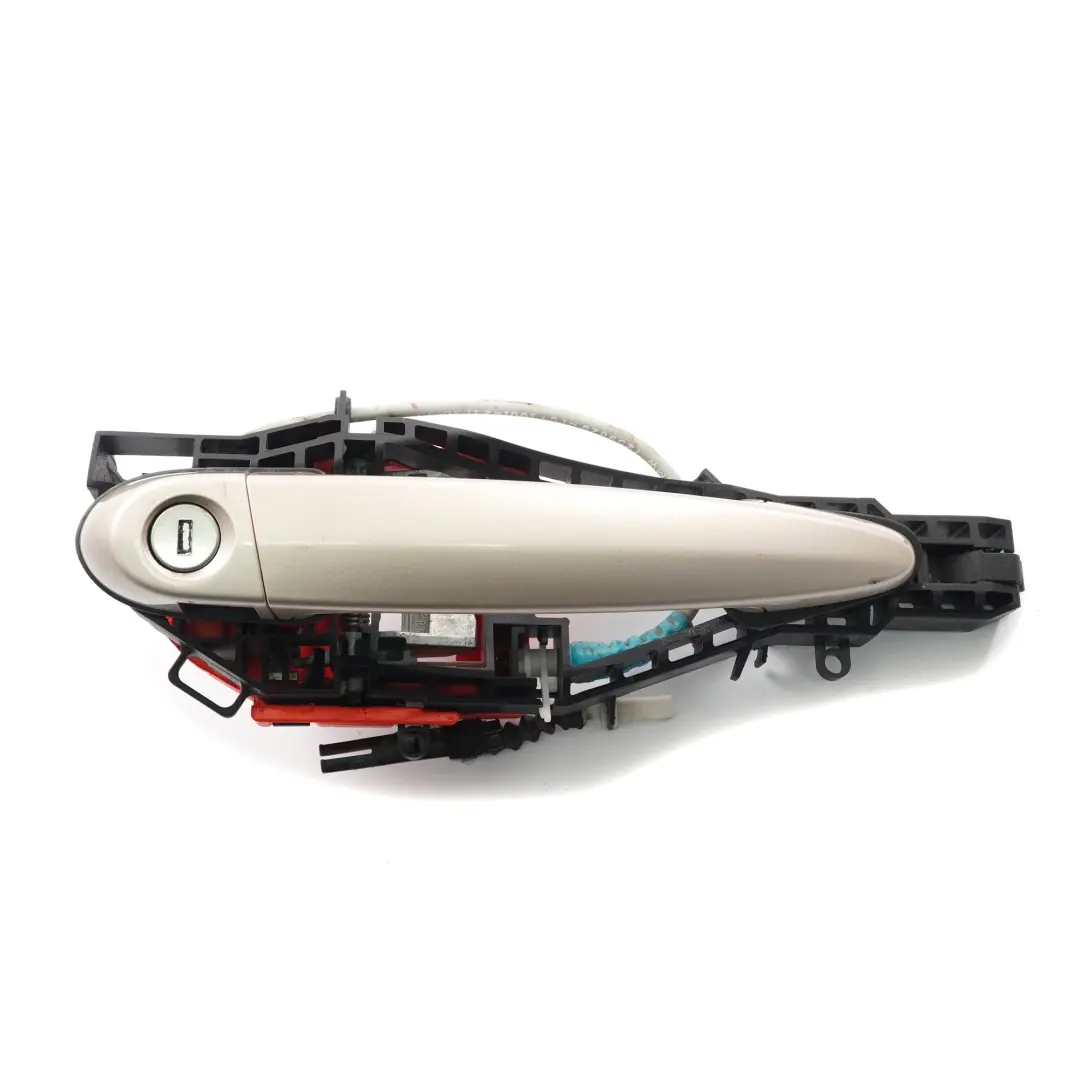 Door Handle BMW F30 F31 Front Right O/S Outside Grab Orion Silver Metallic - A92 to with Part number 7259828 Door Handle BMW F30 F31 Front Right O/S Outside Grab Orion Silver Metallic - A92 - SKU rhd-7259828-ORION1 - Part number 7259828