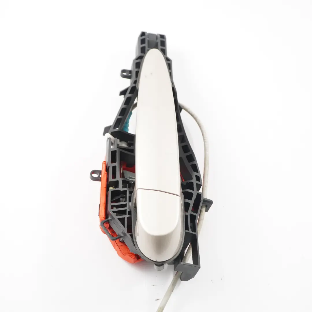 Door Handle BMW F30 F31 Front Left N/S Outside Exterior Grab Orion Silver A92 to with Part number 7259828 Door Handle BMW F30 F31 Front Left N/S Outside Exterior Grab Orion Silver A92 - SKU rhd-7259828-ORION - Part number 7259828