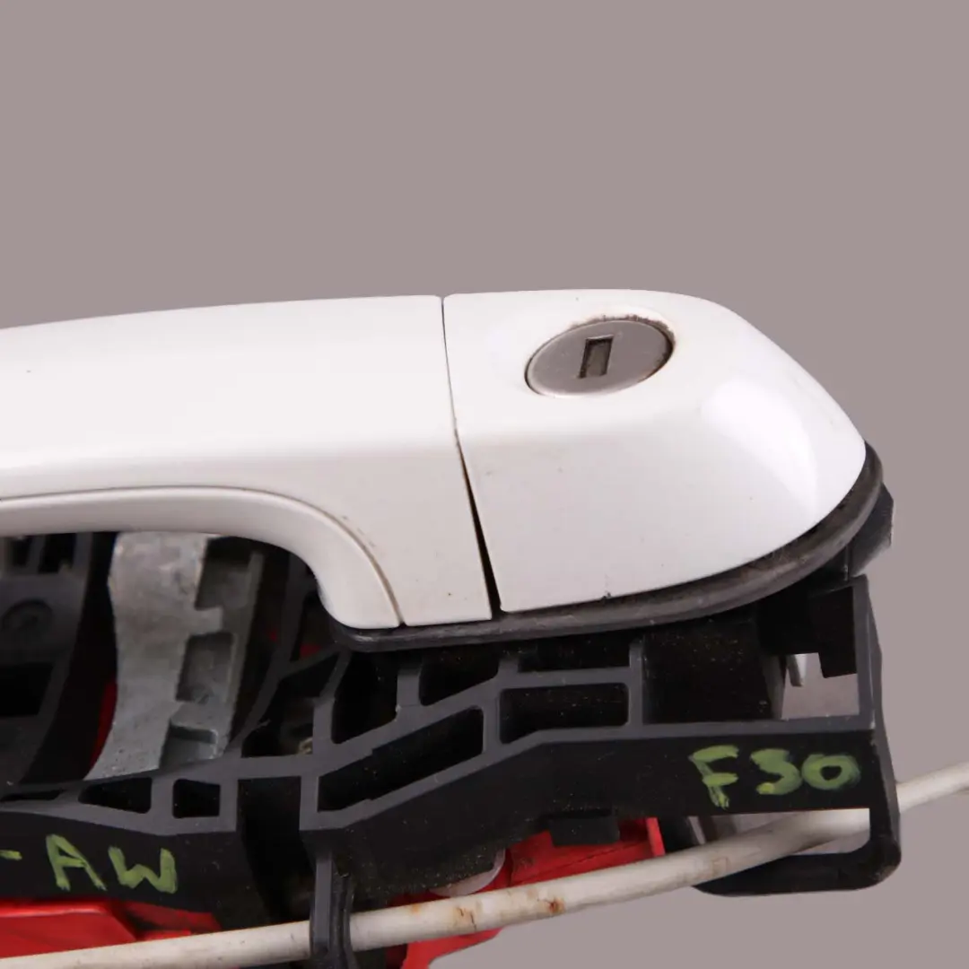 Door Handle BMW F30 F31 Front Right O/S Outside Grab Alpinweiss Alpine White 300 to with Part number 7259830 Door Handle BMW F30 F31 Front Right O/S Outside Grab Alpinweiss Alpine White 300 - SKU rhd-7259830-AW - Part number 7259830