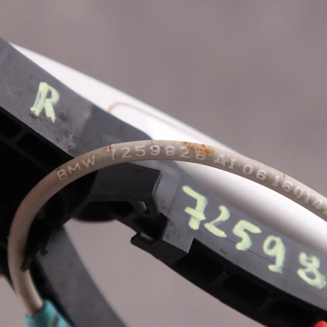 Door Handle BMW F30 F31 Front Right O/S Outside Grab Alpinweiss Alpine White 300 to with Part number 7259830 Door Handle BMW F30 F31 Front Right O/S Outside Grab Alpinweiss Alpine White 300 - SKU rhd-7259830-AW - Part number 7259830