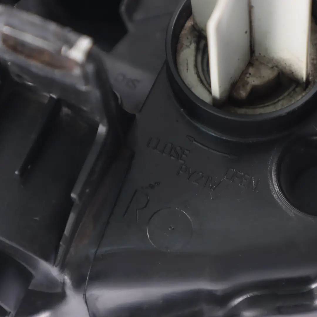 Headlight Headlamp Lamp Light Right O/S to BMW E82 E88 with Part number 7263642 BMW E82 E88 Headlight Headlamp Lamp Light Right O/S - SKU RHD-7263642 - Part number 7263642