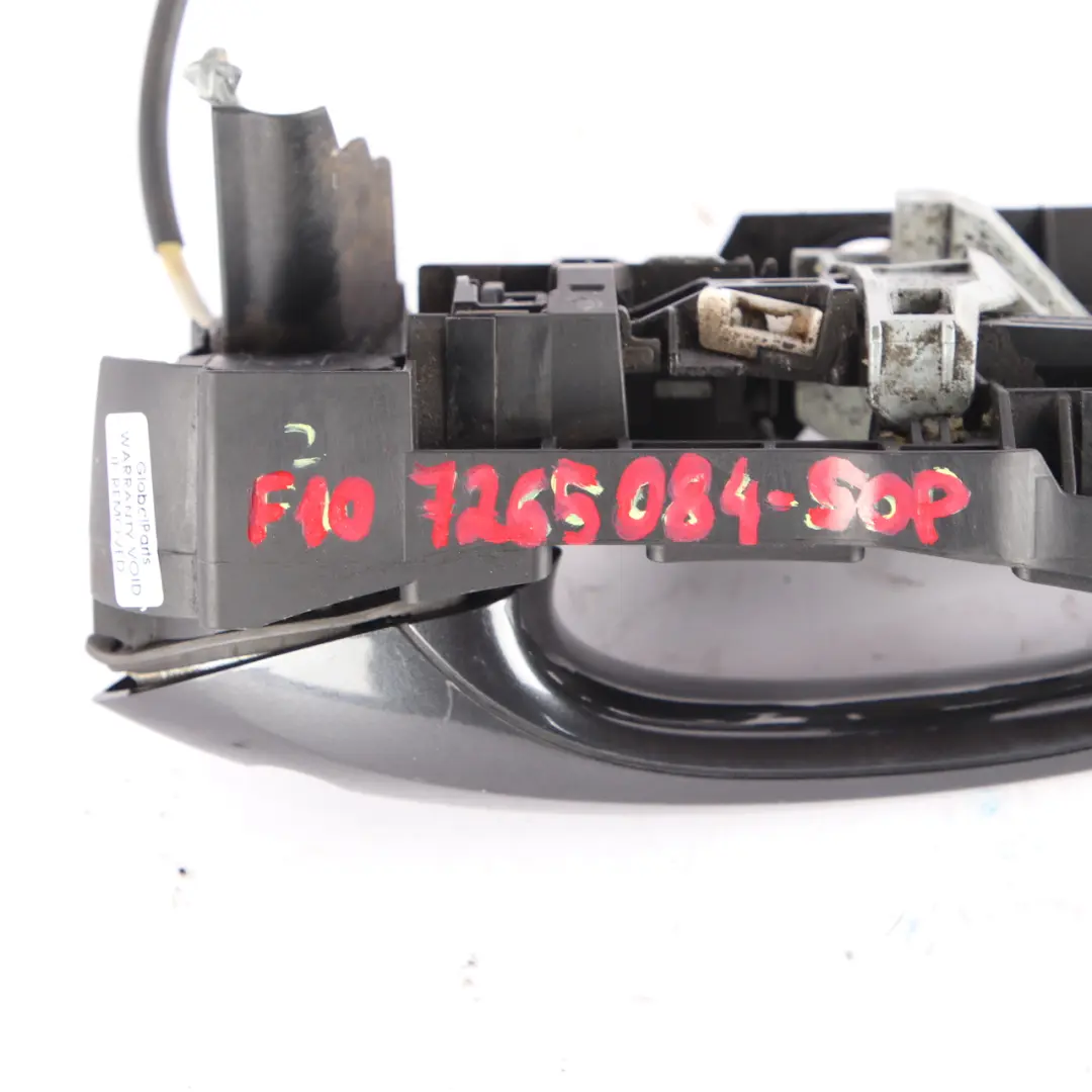 Outside Door Handle Front Right Sophistograu Grey Metallic B90 to BMW F10 F11 LCI with Part number 7265084 BMW F10 F11 LCI Outside Door Handle Front Right Sophistograu Grey Metallic B90 - SKU rhd-7265084-SOP - Part number 7265084