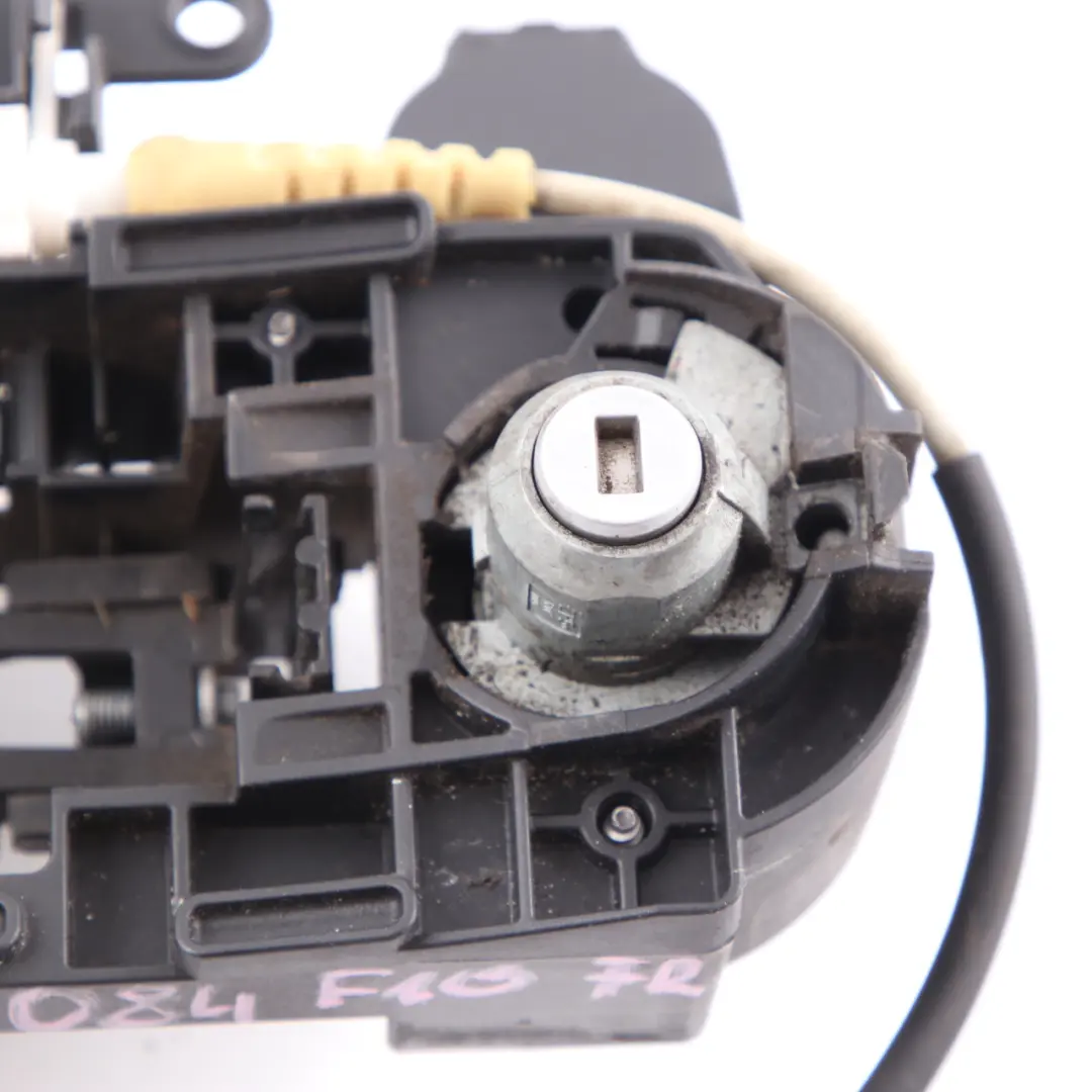 Door Handle Base BMW F10 F11 Front Right O/S Grab Carrier Outside to with Part number 7265084 Door Handle Base BMW F10 F11 Front Right O/S Grab Carrier Outside - SKU rhd-7265084 - Part number 7265084