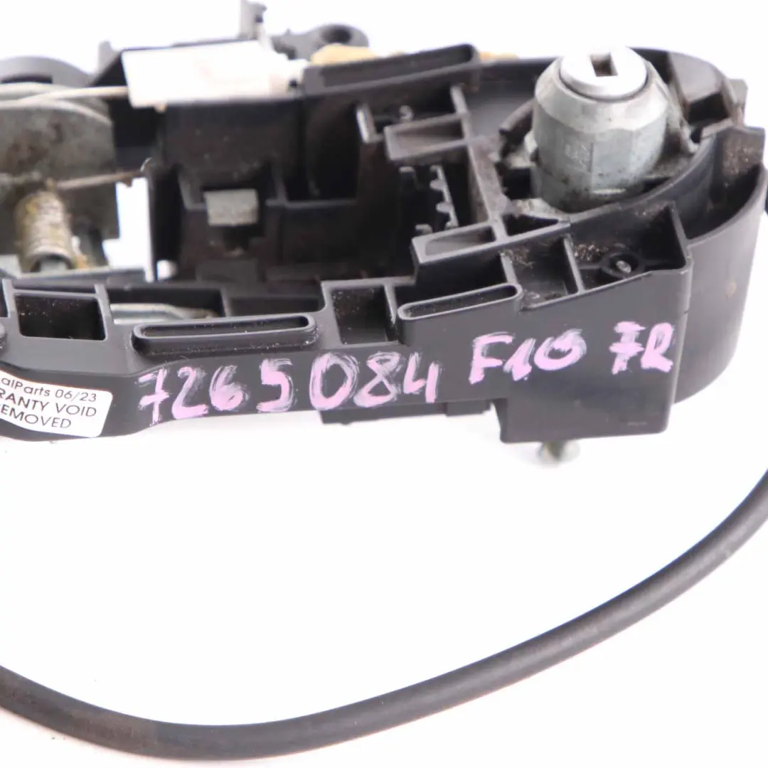 Door Handle Base BMW F10 F11 Front Right O/S Grab Carrier Outside to with Part number 7265084 Door Handle Base BMW F10 F11 Front Right O/S Grab Carrier Outside - SKU rhd-7265084 - Part number 7265084