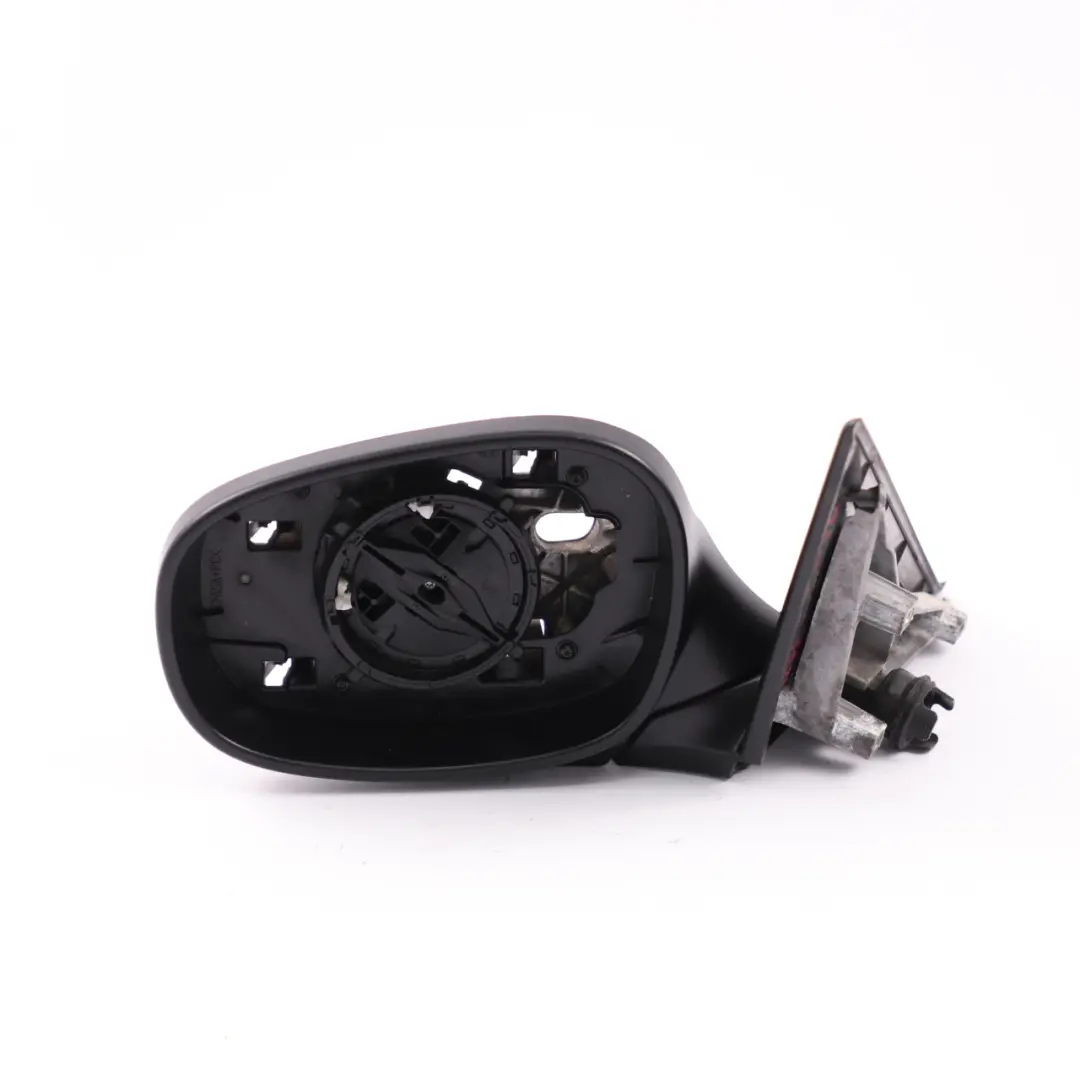 Outside Left Base Wing Mirror N/S 3 PIN to BMW E87 LCI with Part number 7268125 BMW E87 LCI Outside Left Base Wing Mirror N/S 3 PIN - SKU RHD-7268125 - Part number 7268125