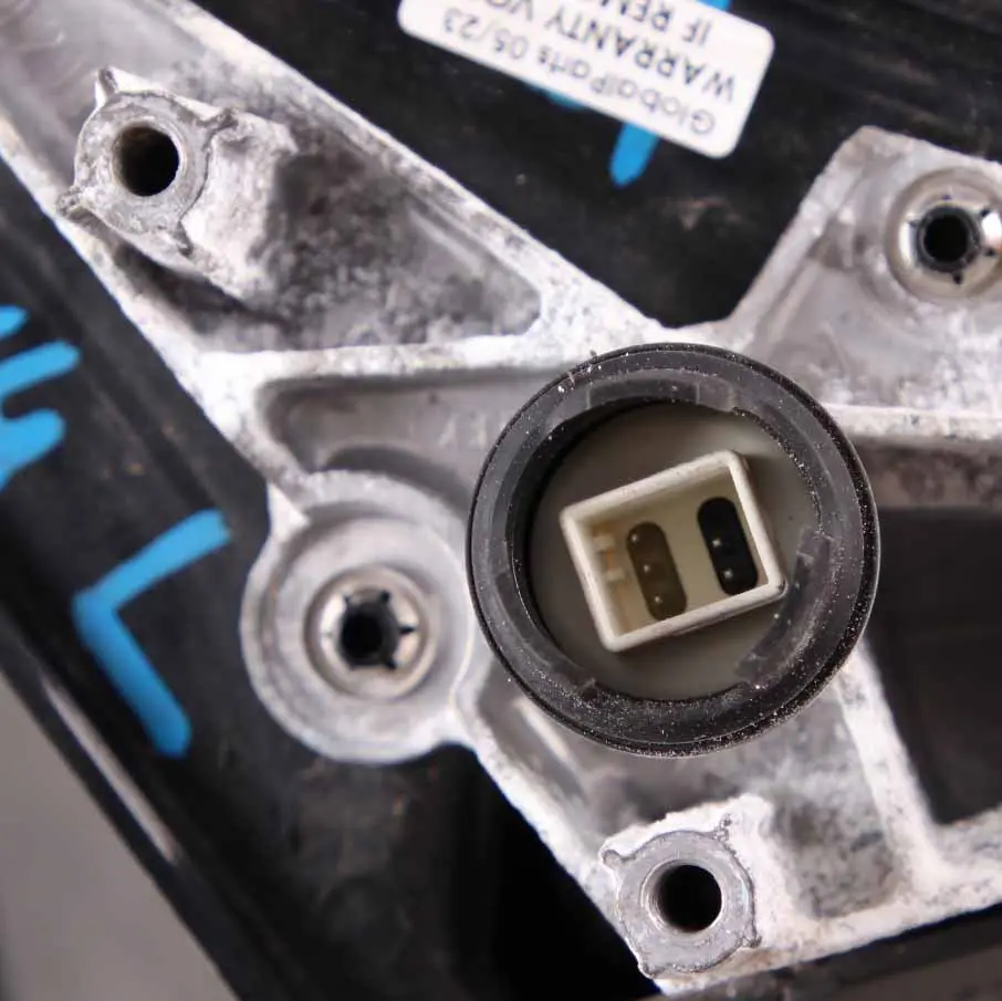 Wing Mirror BMW E90 E91 LCI M Sport High Gloss Left N/S Alpinweiss White - 300 to with Part number 7268279 Wing Mirror BMW E90 E91 LCI M Sport High Gloss Left N/S Alpinweiss White - 300 - SKU rhd-7268279-AW4 - Part number 7268279