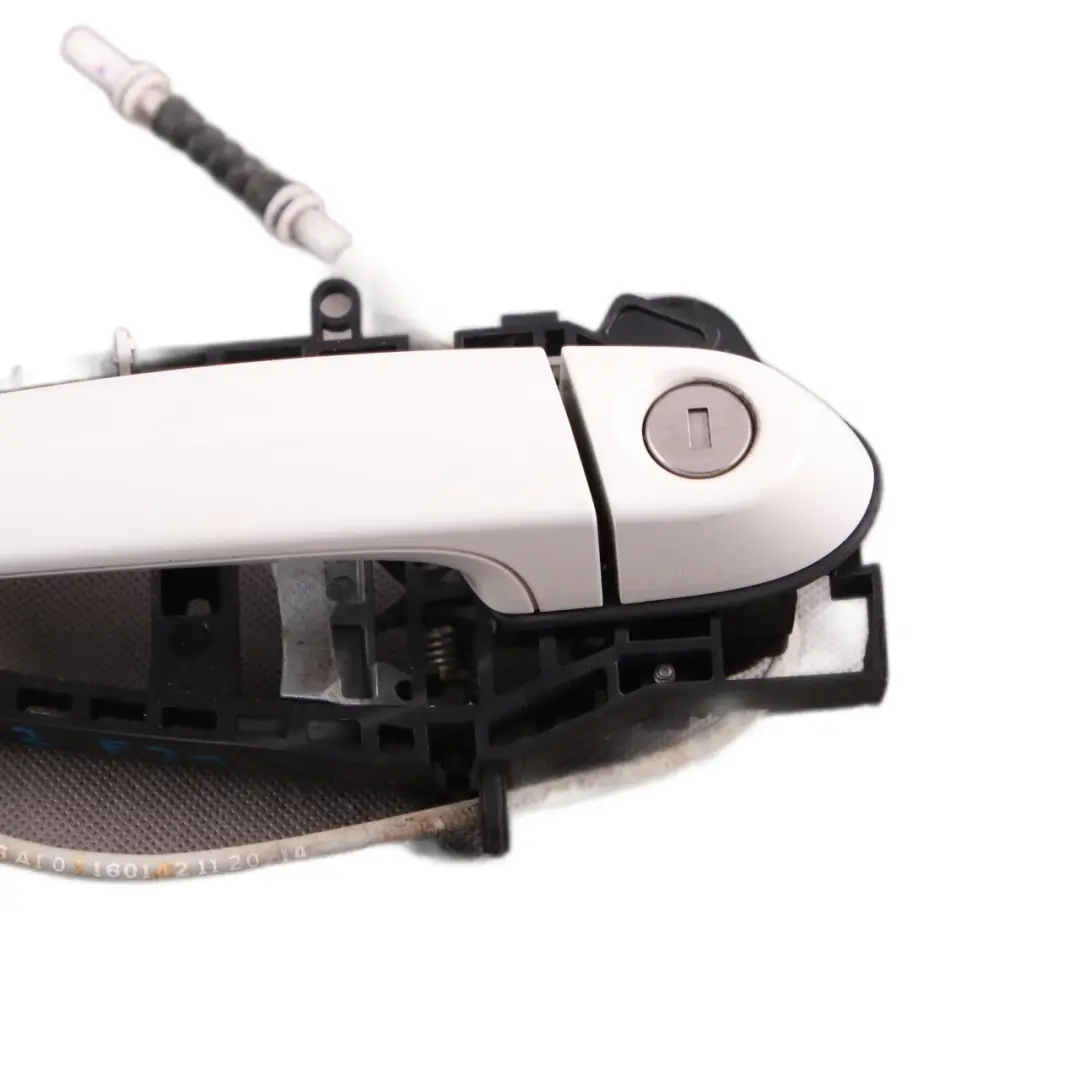 Grab Handle Door BMW F21 F22 Front Right O/S Alpinweiss 3 Alpine White 300 to with Part number 7268446 Grab Handle Door BMW F21 F22 Front Right O/S Alpinweiss 3 Alpine White 300 - SKU rhd-7268446-AW3 - Part number 7268446