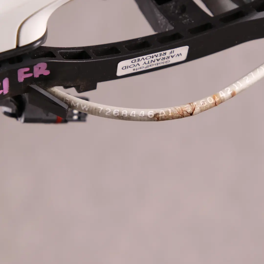 Grab Handle Door Right O/S Comfort Access Alpinweiss White 300 to BMW F21 F22 with Part number 7268446 BMW F21 F22 Grab Handle Door Right O/S Comfort Access Alpinweiss White 300 - SKU rhd-7268446-AW - Part number 7268446