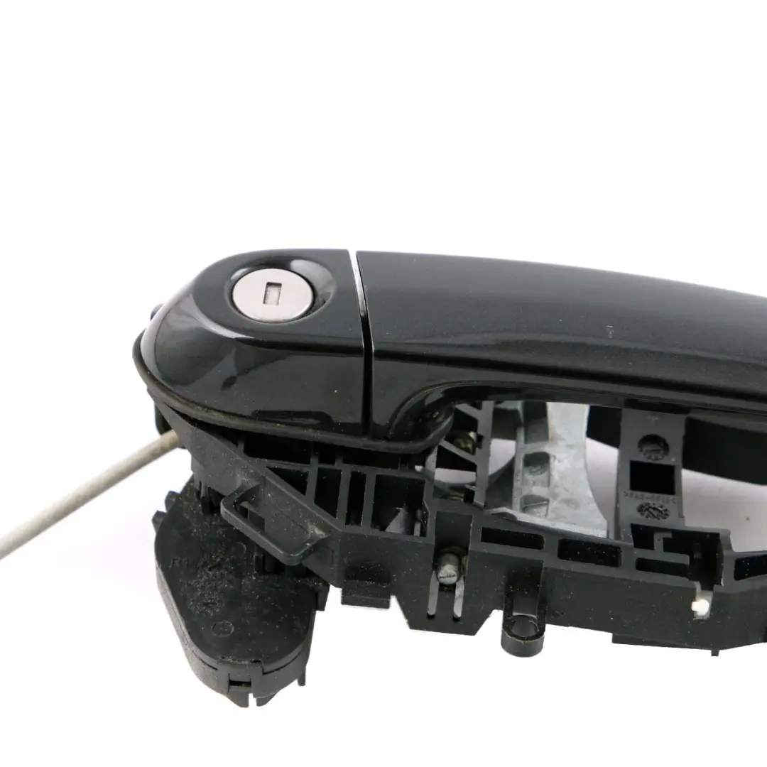 Front Right Door O/S Complete Grab Handle Black Sapphire to BMW 1 2 Series F21 F22 with Part number 7268446 BMW 1 2 Series F21 F22 Front Right Door O/S Complete Grab Handle Black Sapphire - SKU rhd-7268446-BS1 - Part number 7268446