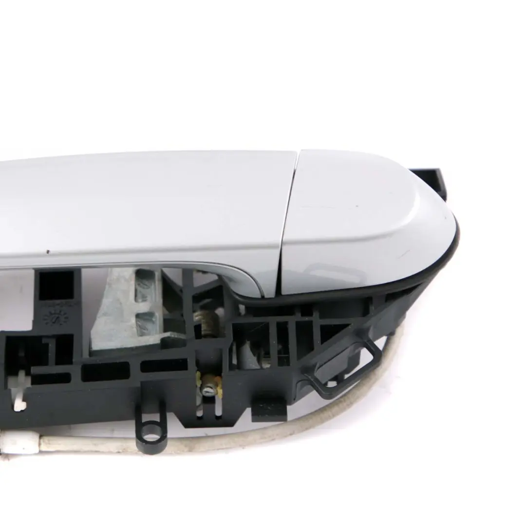 Grab Handle Door BMW F21 F22 Front Left N/S Glacier Silber Silver Metallic A83 to with Part number 7268446 Grab Handle Door BMW F21 F22 Front Left N/S Glacier Silber Silver Metallic A83 - SKU rhd-7268446-GSB1 - Part number 7268446