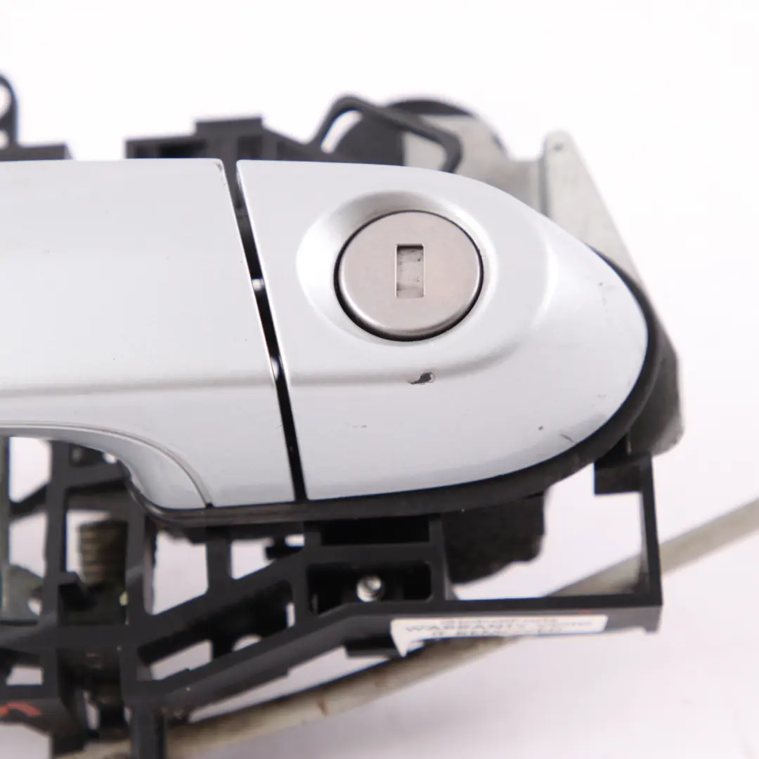 Grab Handle Door BMW F21 F22 Front Right O/S Glacier Silber Silver Metallic A83 to with Part number 7268446 Grab Handle Door BMW F21 F22 Front Right O/S Glacier Silber Silver Metallic A83 - SKU rhd-7268446-GSB2 - Part number 7268446