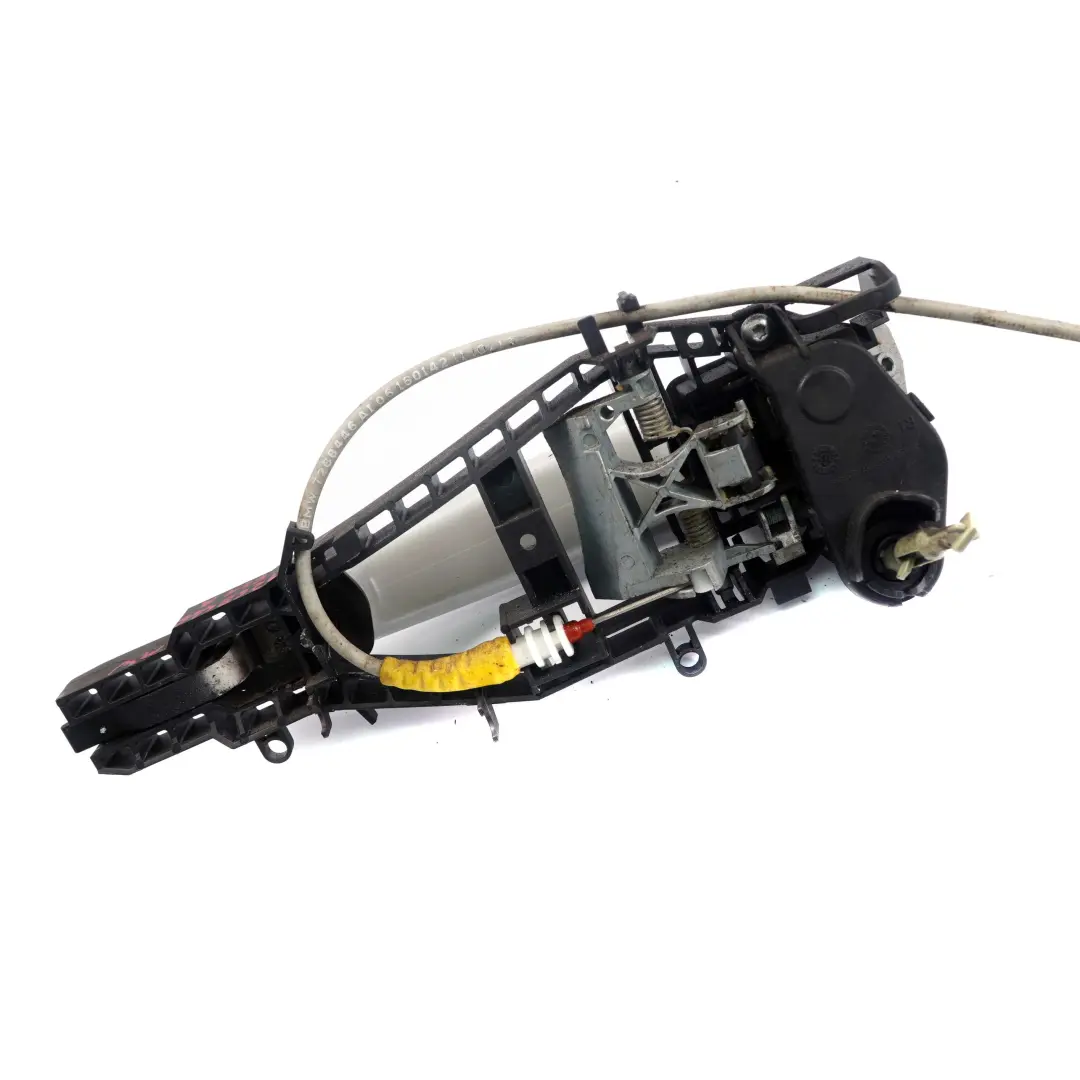 Grab Handle Door BMW F21 F22 Front Right O/S Mineralweiss Mineral White A96 to with Part number 7268446 Grab Handle Door BMW F21 F22 Front Right O/S Mineralweiss Mineral White A96 - SKU rhd-7268446-MW1 - Part number 7268446