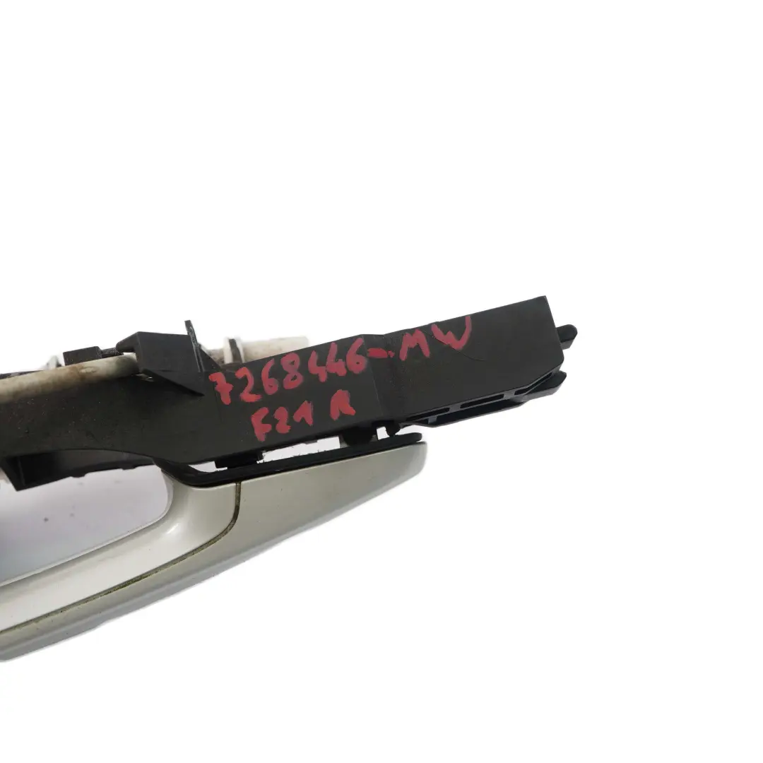 Grab Handle Door BMW F21 F22 Front Right O/S Mineralweiss Mineral White A96 to with Part number 7268446 Grab Handle Door BMW F21 F22 Front Right O/S Mineralweiss Mineral White A96 - SKU rhd-7268446-MW1 - Part number 7268446