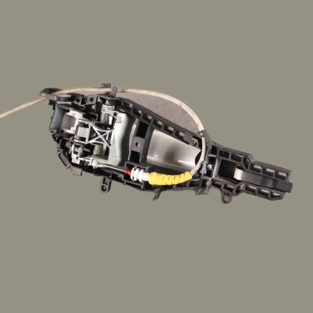 Grab Handle Door BMW F21 F22 2 Left N/S Mineralweiss Mineral White A96 to with Part number 7268446 Grab Handle Door BMW F21 F22 2 Left N/S Mineralweiss Mineral White A96 - SKU rhd-7268446-MW2 - Part number 7268446